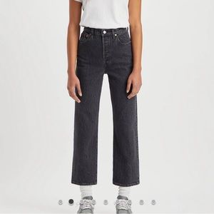 NWT Levi’s Ribcage Straight Ankle Women’s Jeans - 29